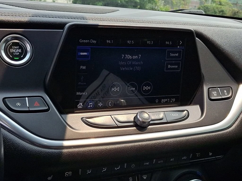 Used 2020 SUMMIT WHITE Chevrolet LT image 57