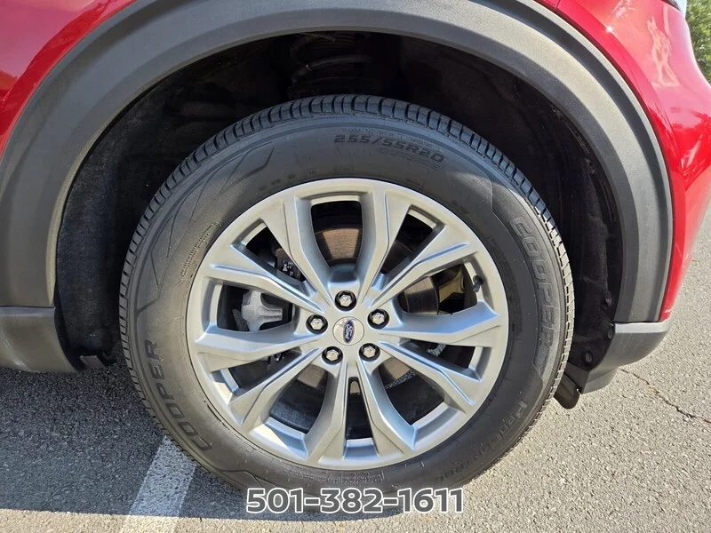 Used 2021 Red Metallic FORD LIMITED RWD image 23