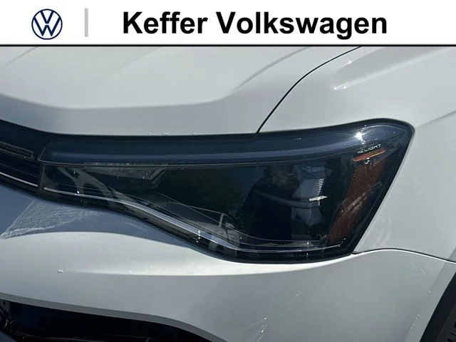 New 2026 White Volkswagen 1.5T SE image 9