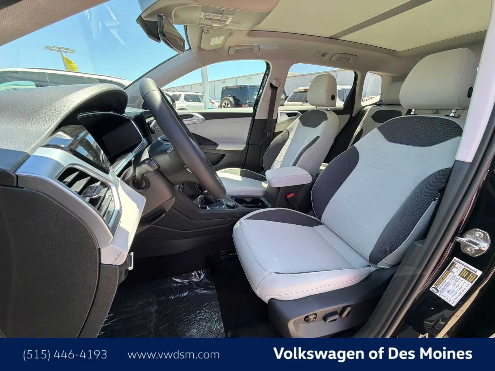 New 2026 Deep Black Pearl Volkswagen SE image 11
