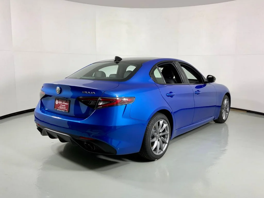 New 2026 Misano Blue Metallic Exterior Paint Alfa Romeo Sprint image 2