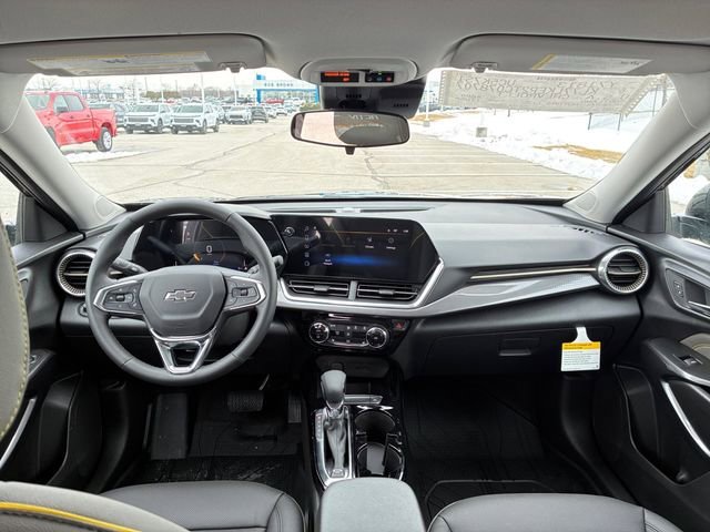 New 2026 Mosaic Black Metallic Chevrolet ACTIV image 19
