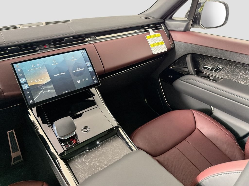 New 2026 Borasco Grey Metallic Land Rover Dynamic SE image 25