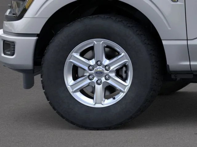 New 2026 Silver Metallic Ford XLT image 19