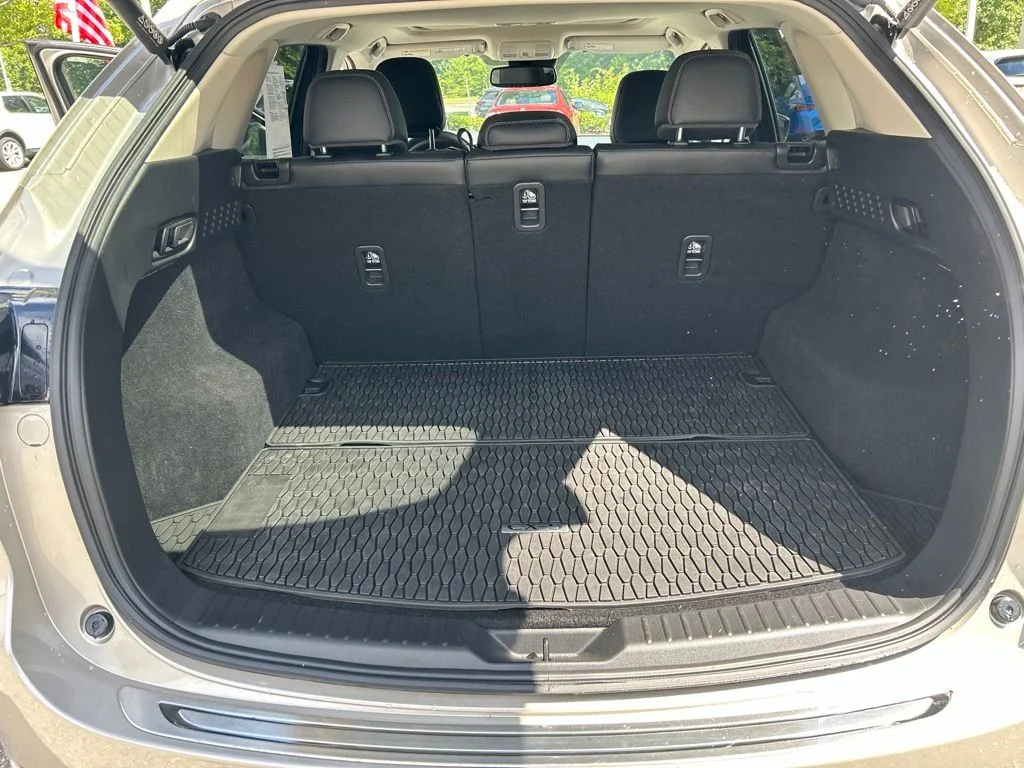 Used 2024 Silver Mazda 2.5 S Premium Package image 23