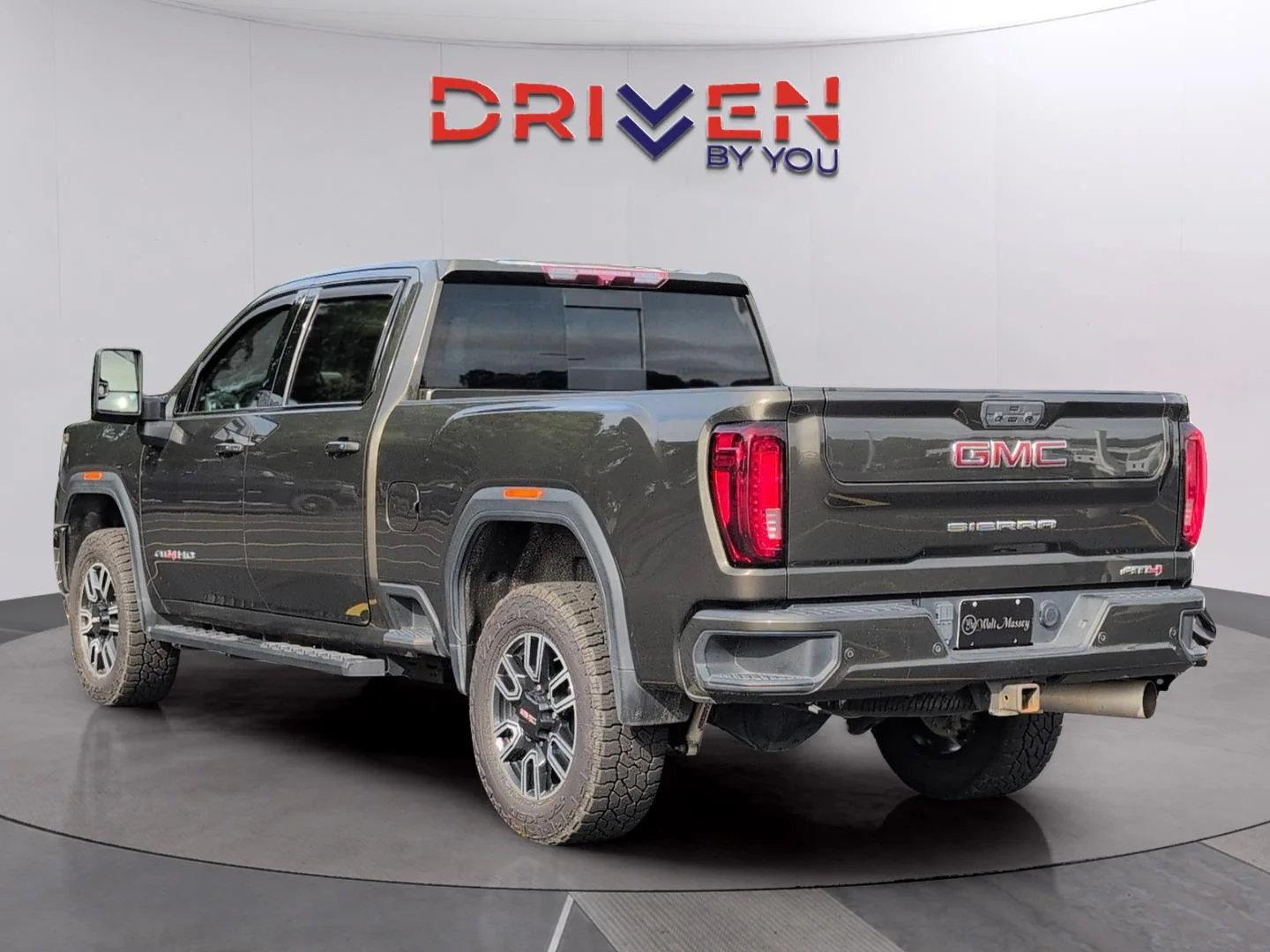 Used 2023 Forest Metallic GMC AT4 image 3