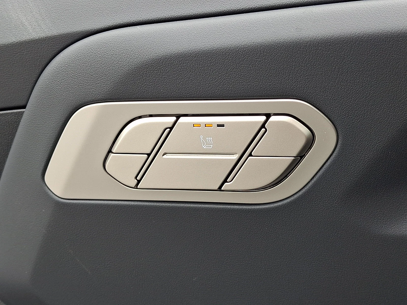 New 2027 Silver Kia S image 22