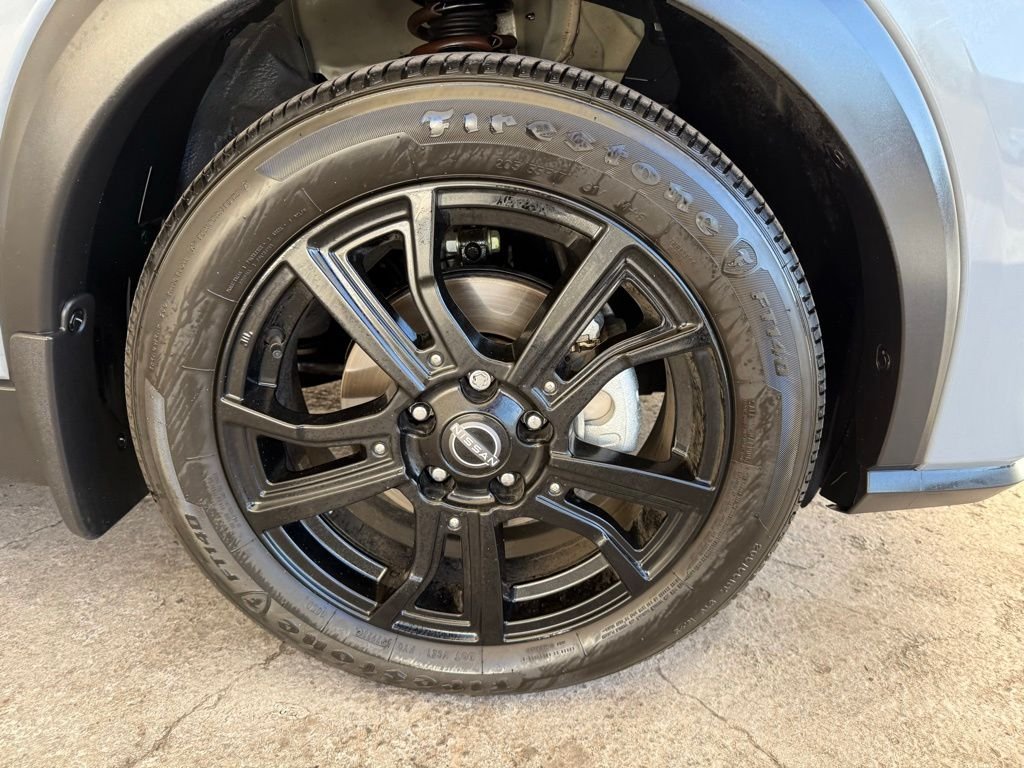 Used 2024 Super Black Nissan SR image 11