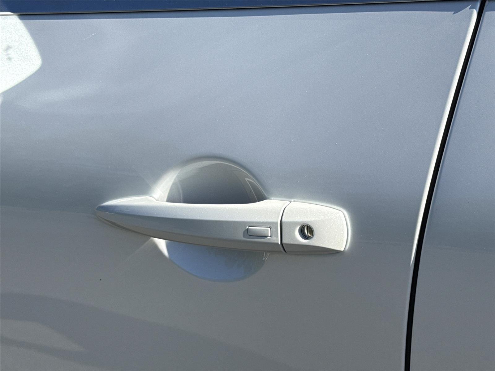 Used 2025 Everest White Pearl Tricoat/Super Black Nissan Platinum image 35