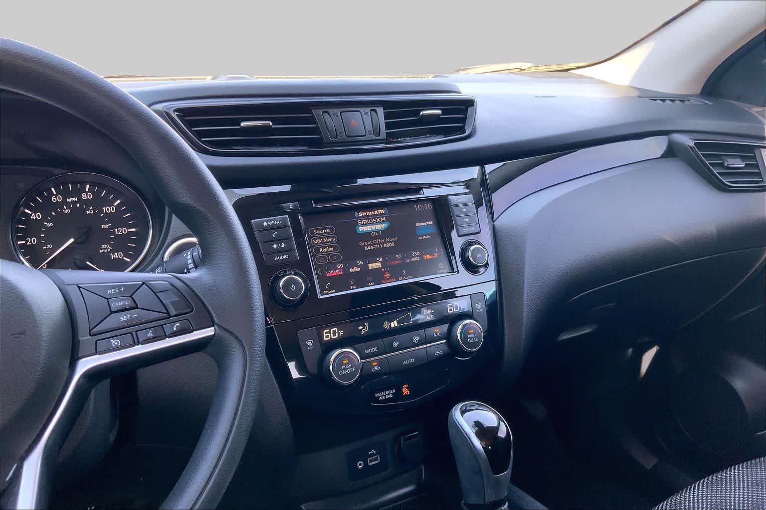 Pre-Owned 2020 Nissan Rogue Sport SV FWD Xtronic CVT