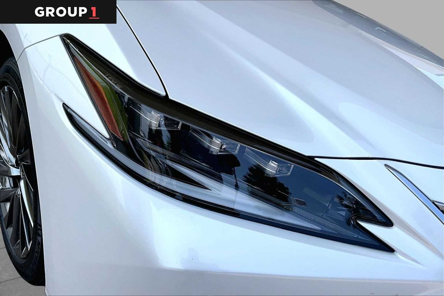 Used 2024 Eminent White Pearl Lexus Ultra Luxury image 25