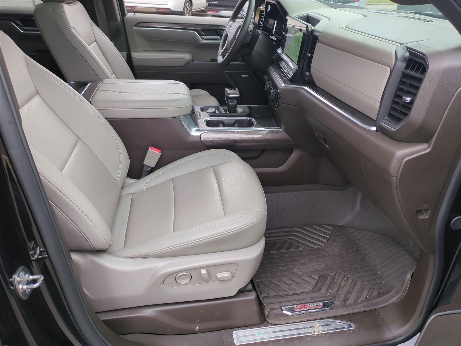Used 2026 Black Chevrolet LTZ image 40