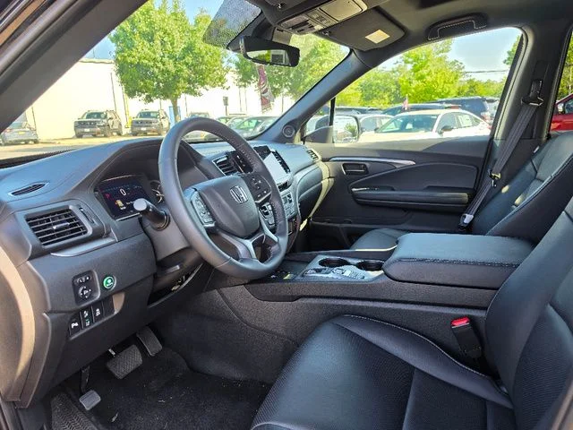 2025 Honda Passport EX-L - Photo 20