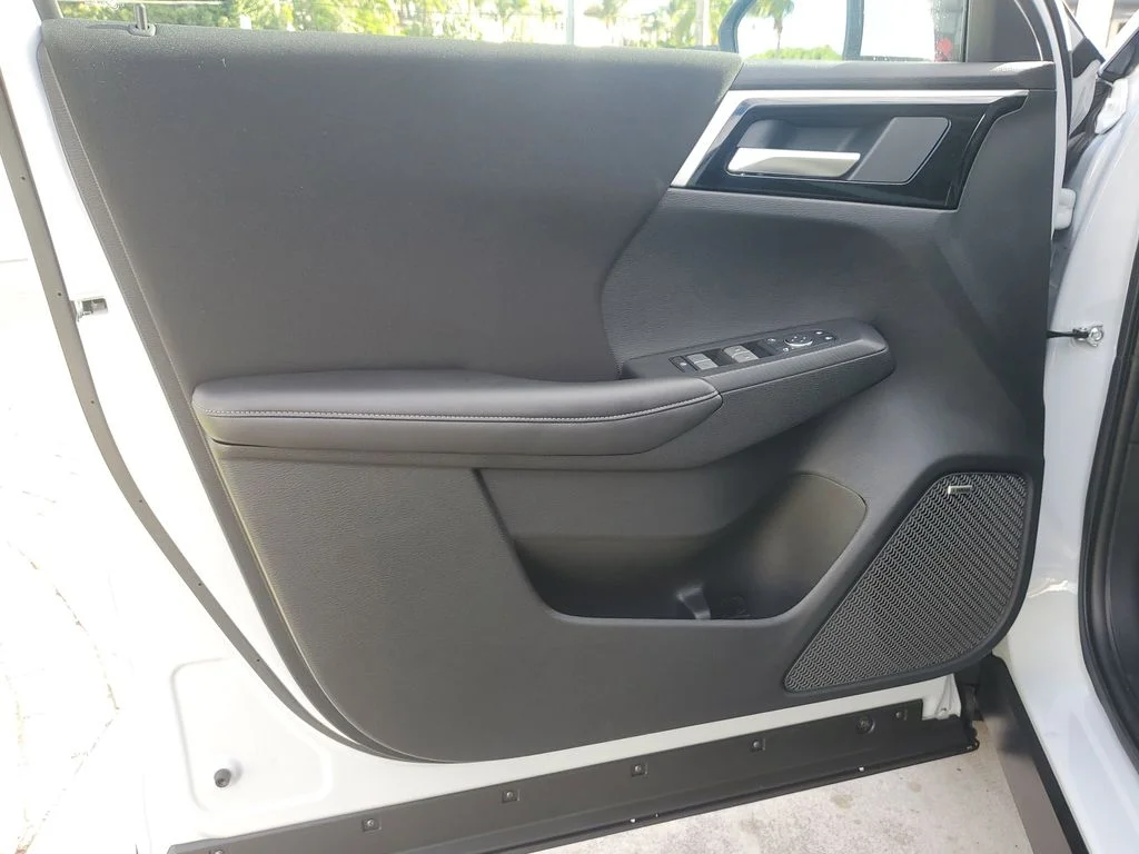 2026 Mitsubishi Outlander ES - Photo 19