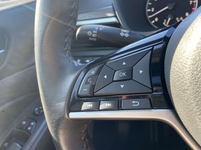 Used 2024 White Nissan 2.5 SV image 15