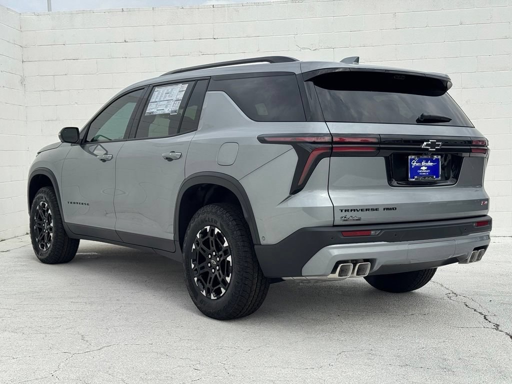 2027 Chevrolet Traverse Z71 - Photo 11