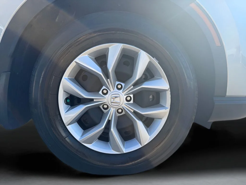 Used 2025 Silver Honda LX image 32