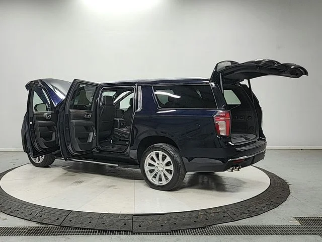 Used 2021 Blue Chevrolet Premier image 13