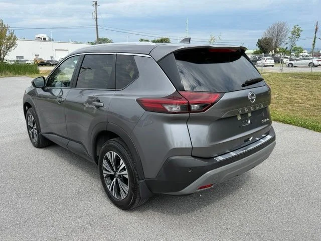 Certified Used 2023 Gun Metallic Nissan SV image 5