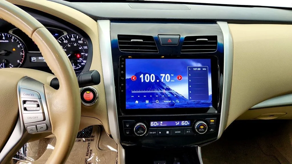 Used 2014 Java Metallic Nissan 4dr Sedan I4 2.5 SV image 17