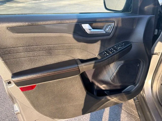 Used 2024 Gray Ford ST-Line image 27