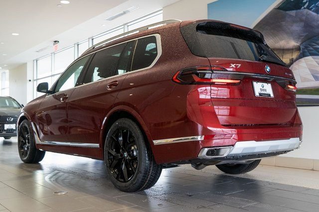 Certified Used 2026 Aventurin Red Metallic BMW xDrive40i image 3