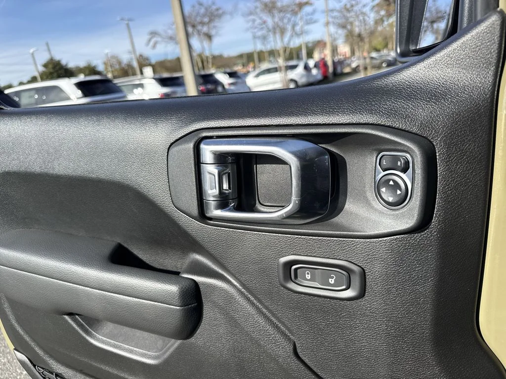 2025 Jeep Gladiator Sport S - Photo 13