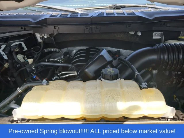 Used 2022 White Ford Lariat image 52