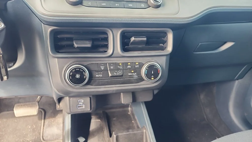 Used 2024 Green Ford XL image 18