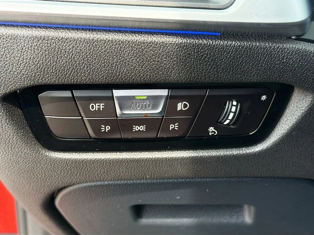 Used 2021 Orange BMW 330i image 32