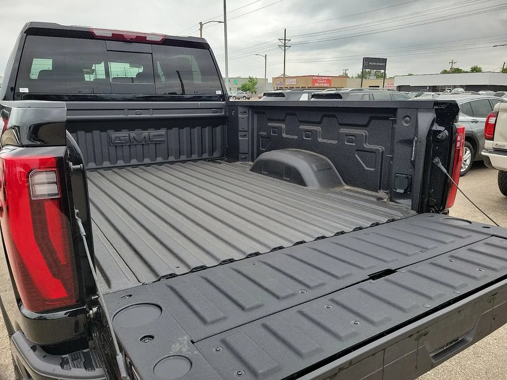 2026 GMC Sierra 2500HD Denali Ultimate - Photo 15