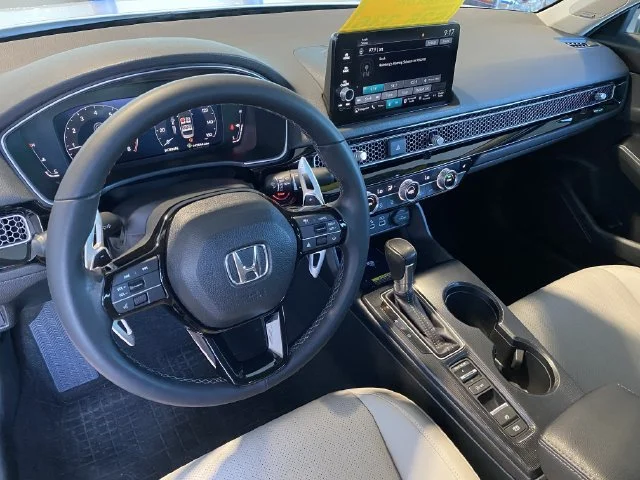 Certified Used 2024 Platinum White Pearl Honda Touring image 18