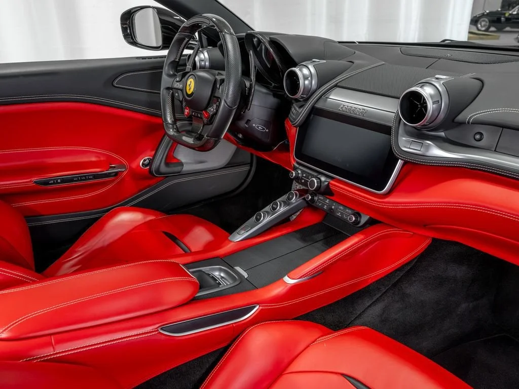 Used 2019 Nero Ferrari V12 image 26