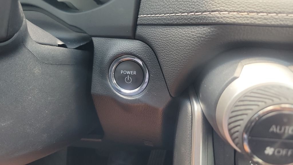 Certified Used 2025 Silver Toyota XLE image 23