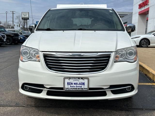 Used 2012 Chrysler Town & Country Limited with VIN 2C4RC1GG5CR267085 for sale in Dixon, IL