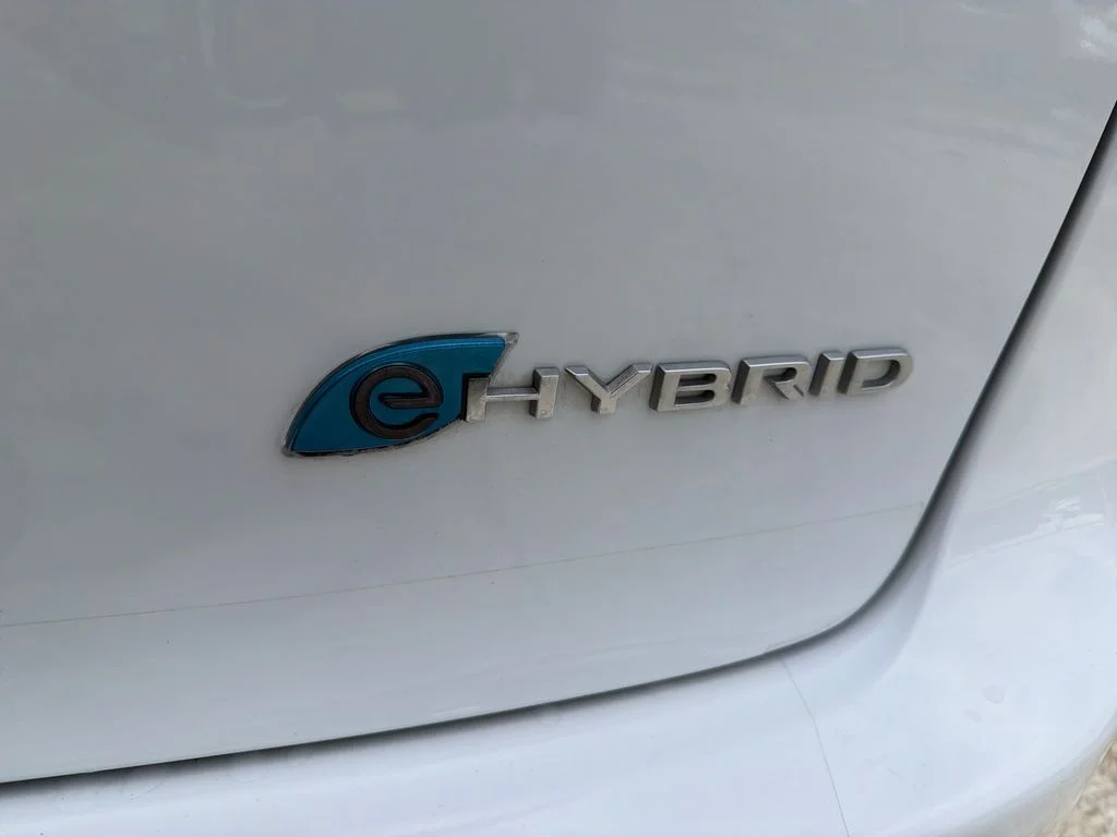 2023 Chrysler Pacifica Hybrid Pinnacle - Photo 10