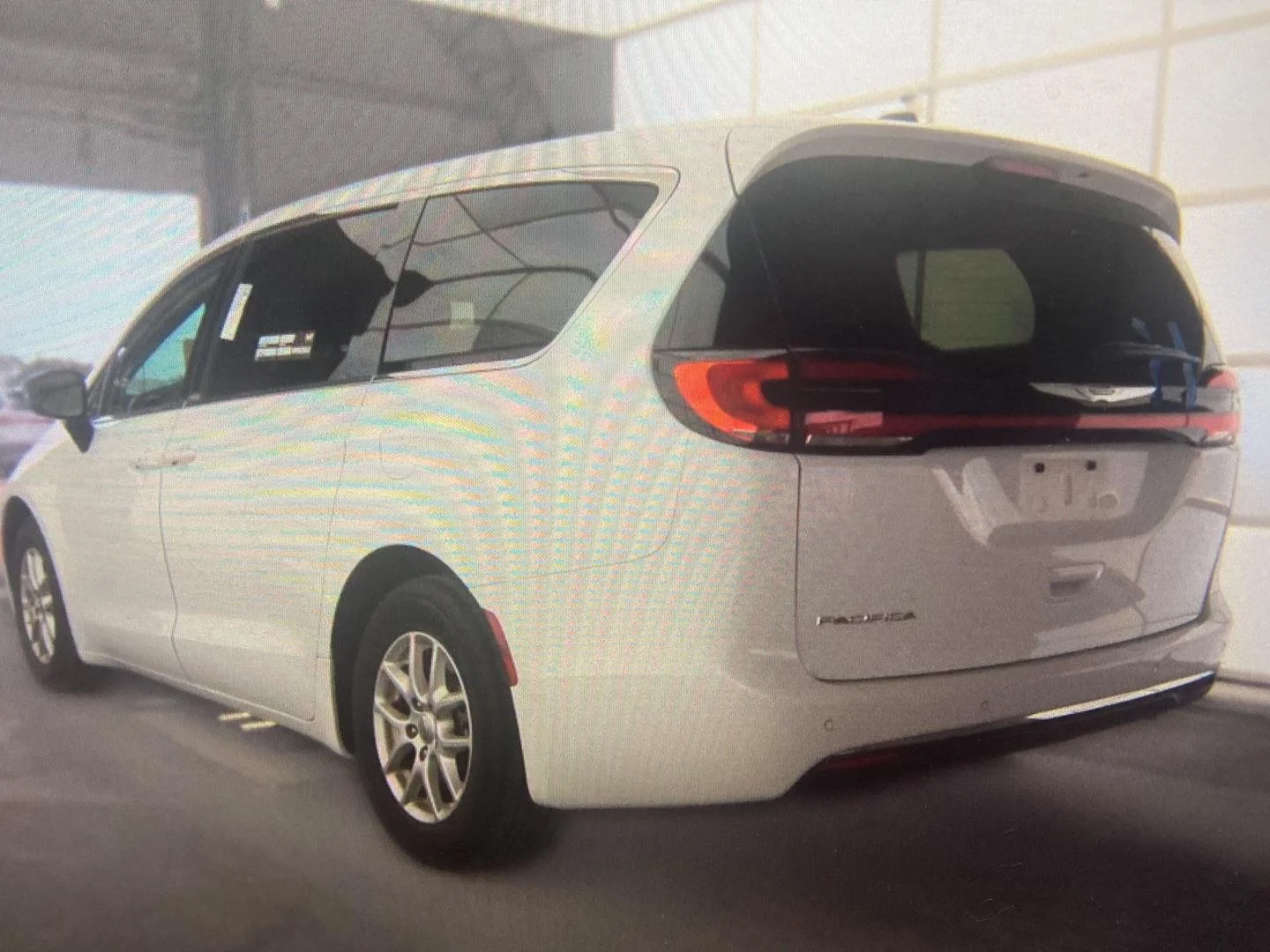 Used 2024 Bright White Clearcoat Chrysler Touring L image 10