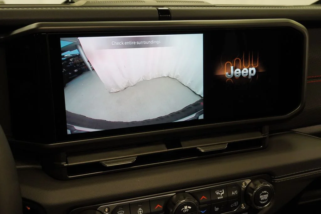 New 2026 Anvil Clear-Coat Exterior Paint Jeep Rubicon image 23