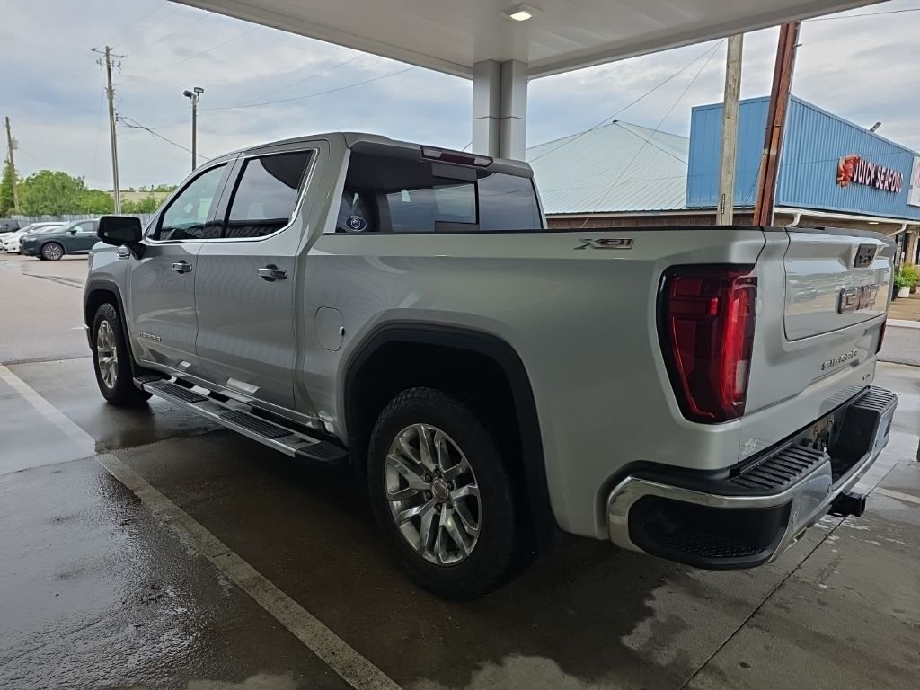 Used 2021 Silver GMC SLT image 3