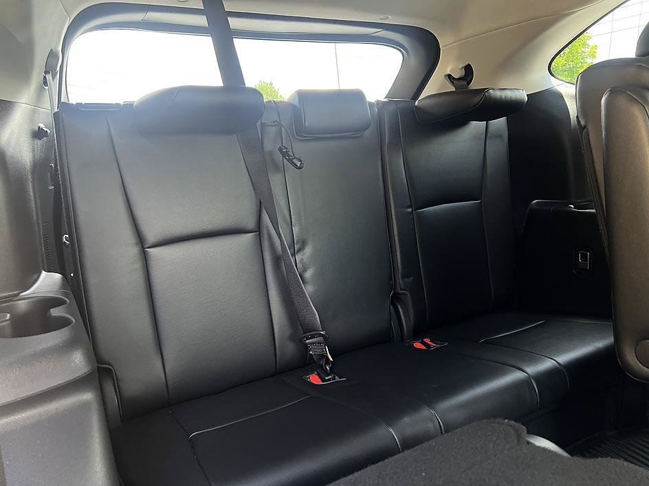 Used 2023 Pearl Toyota XLE image 22