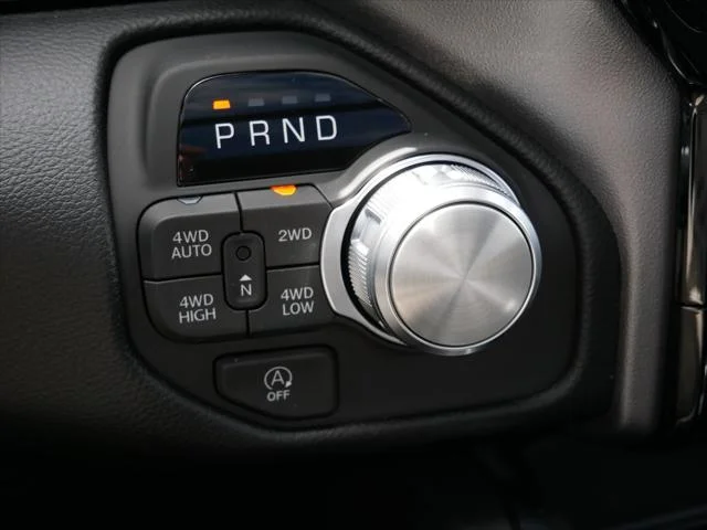 New 2026 Diamond Black Crystal Pearl-Coat Exterior Paint RAM LARAMIE image 18