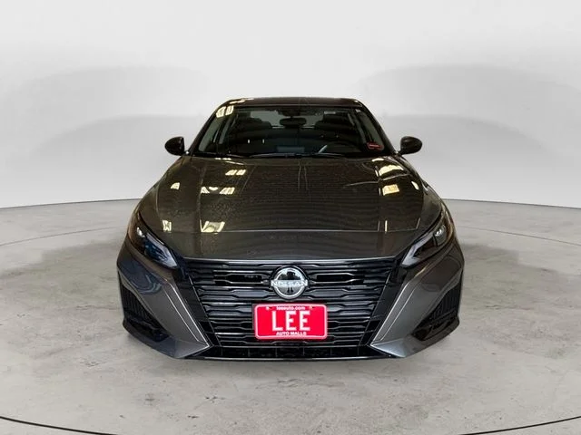 New 2026 Gray Nissan 2.5 SV image 9