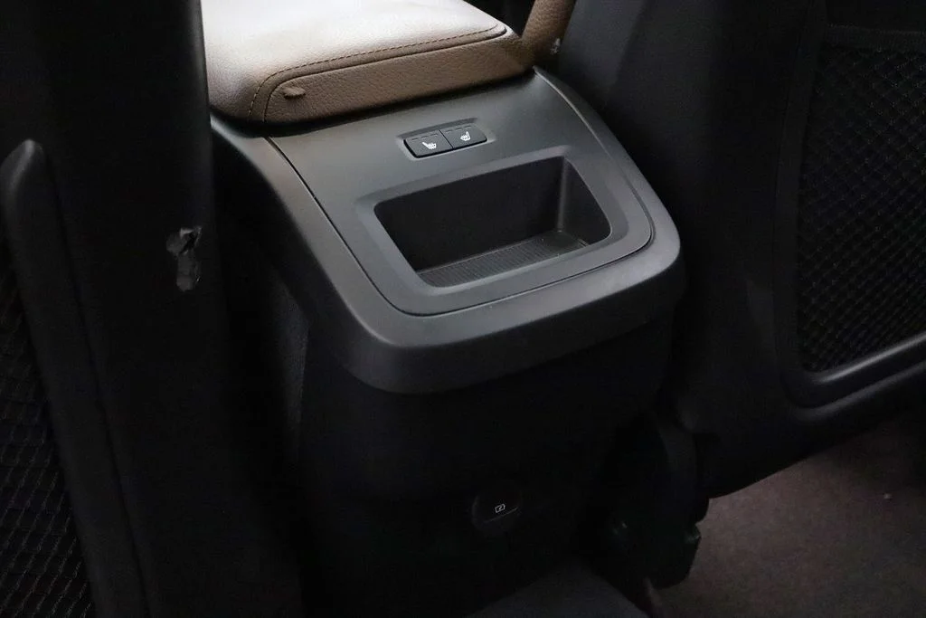 2022 Volvo XC60 Momentum - Photo 10