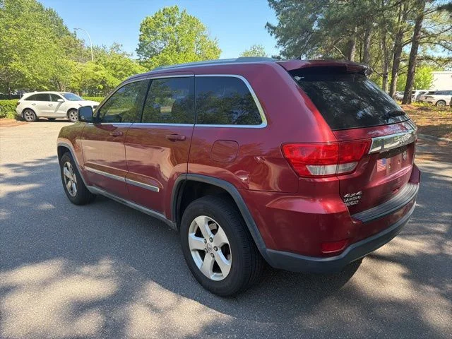 Used 2012 Red Jeep Laredo image 3