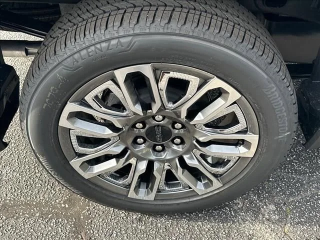2026 GMC Sierra 1500 Denali Ultimate - Photo 16