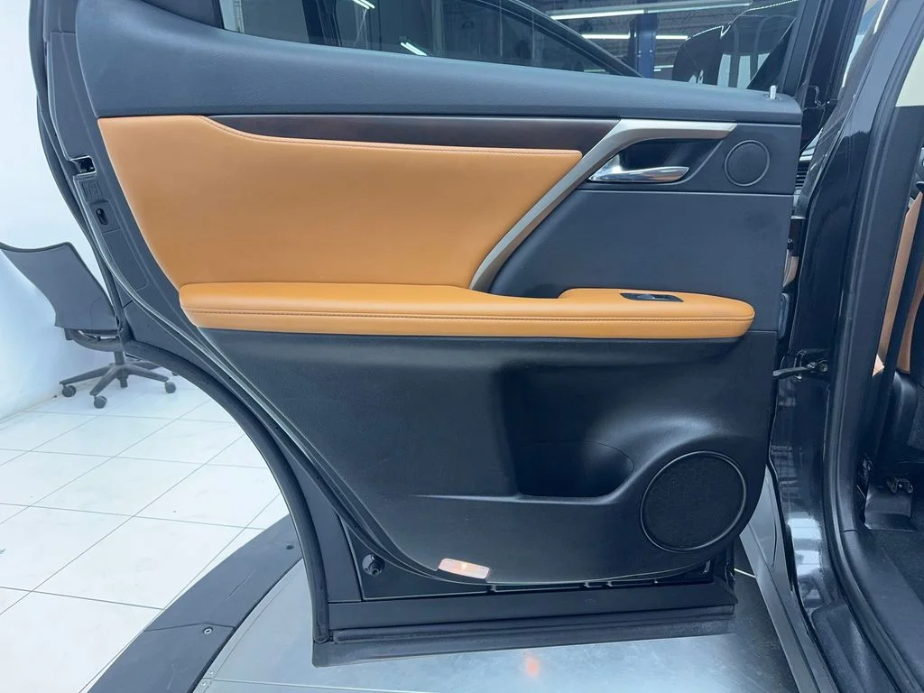 Used 2022 Black Lexus 350 image 26