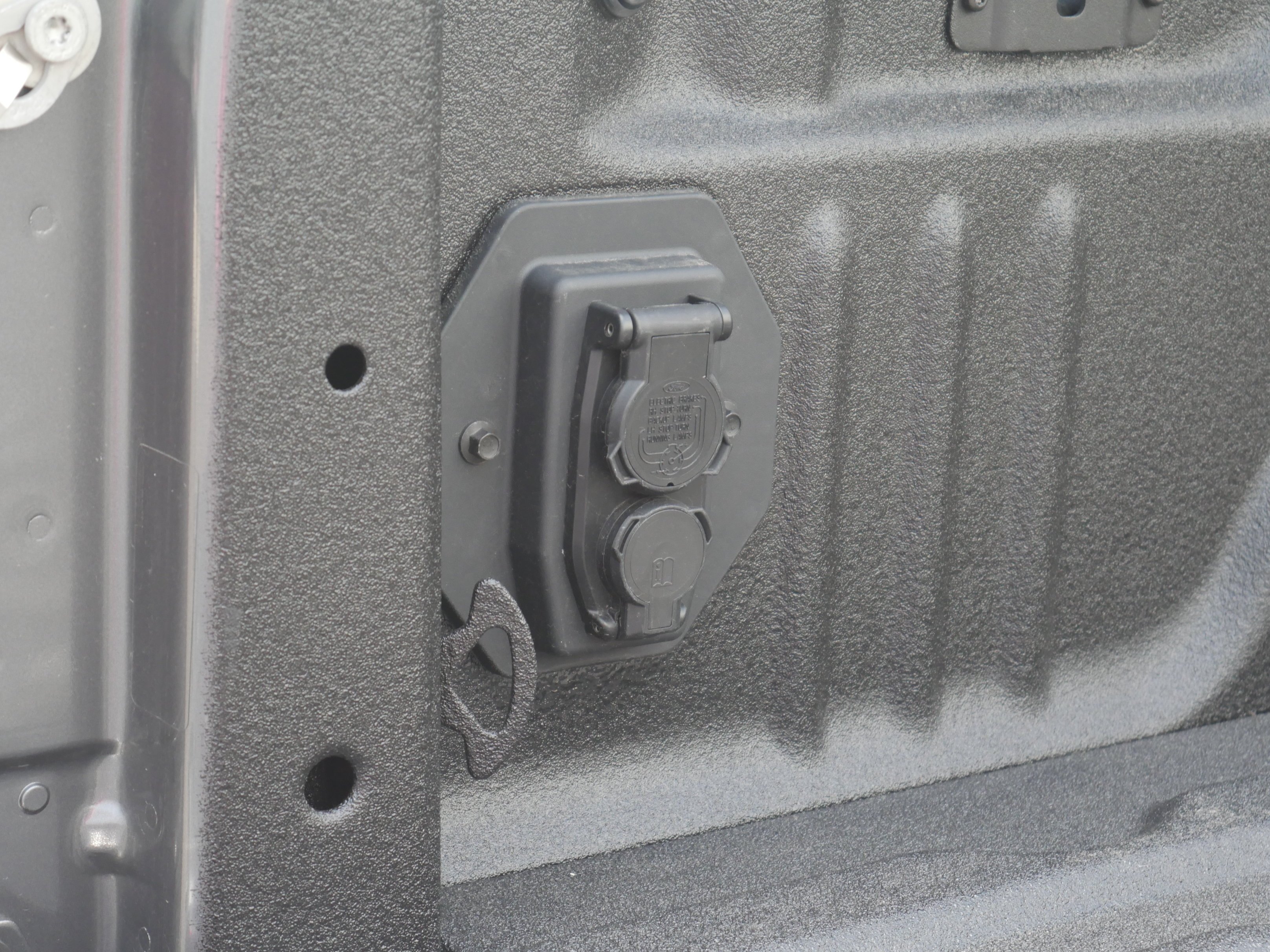 New 2026 Carbonized Gray Metallic Ford F-350® Lariat® image 26