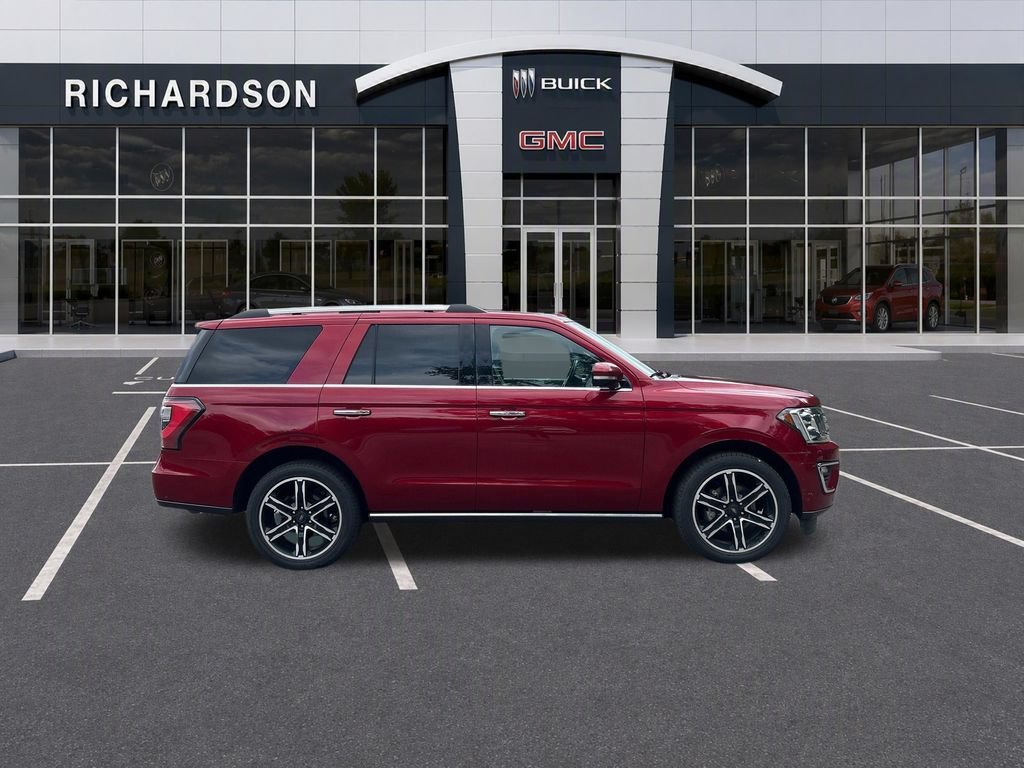 Used 2019  Ford Limited image 7
