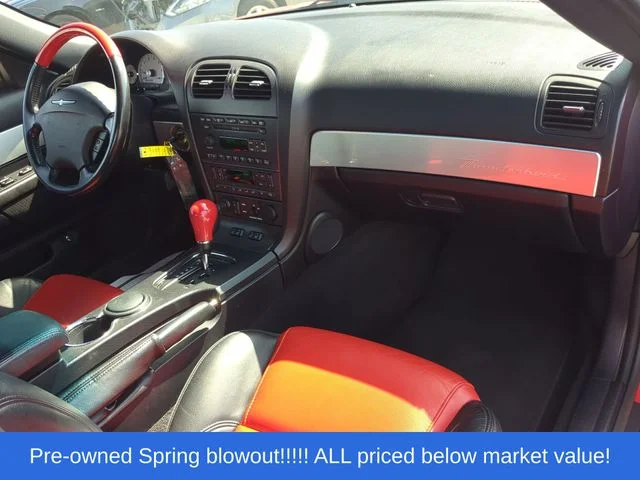 Used 2003 Red Ford  image 38