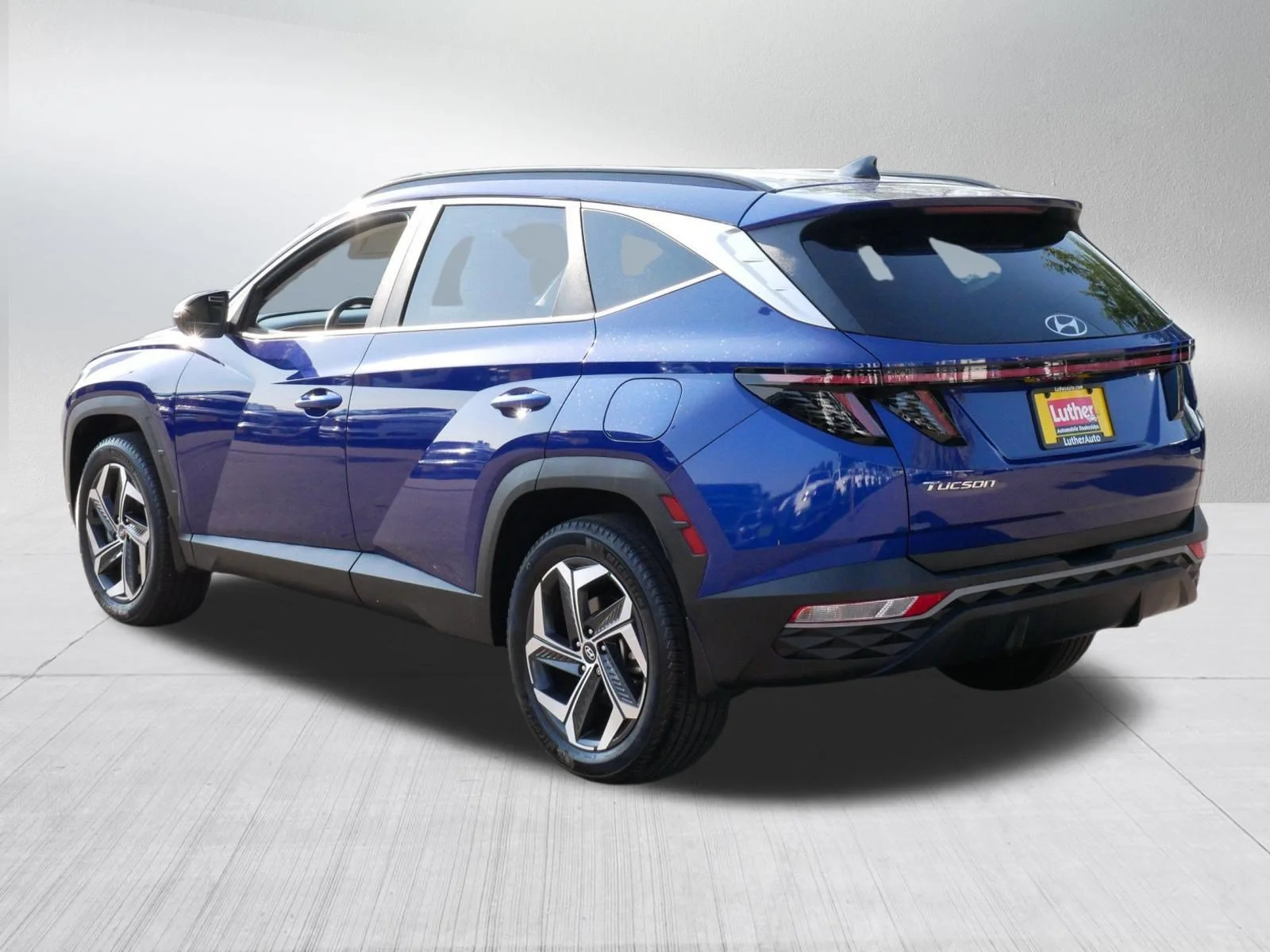 Used 2023 Intense Blue Hyundai SEL image 5